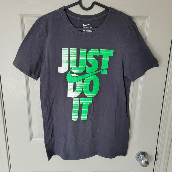 Nike Other - Nike Graphic Tee